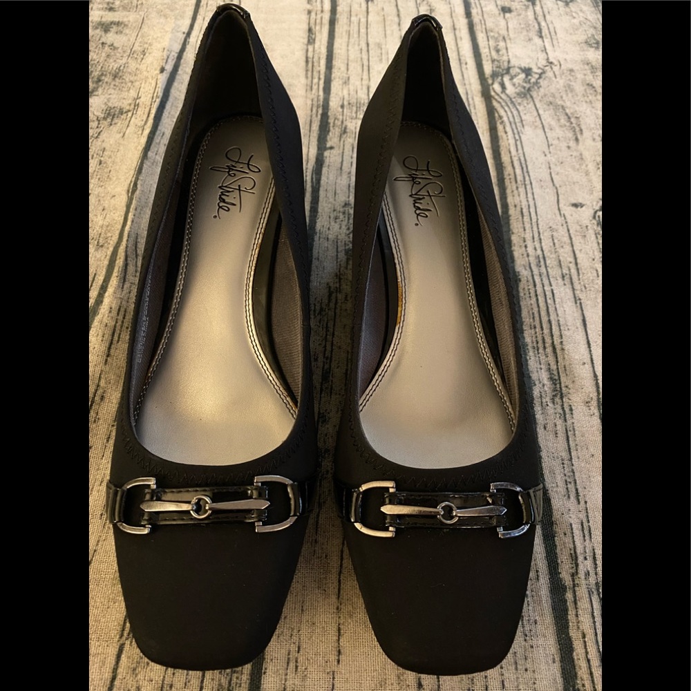 Life Stride Slip On Dress Shoes Size 11m